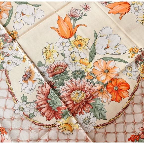 NWOT 100% Silk Floral Square Scarf - Picture 4 of 11